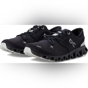 On Cloud X- Women’s Size 6.5